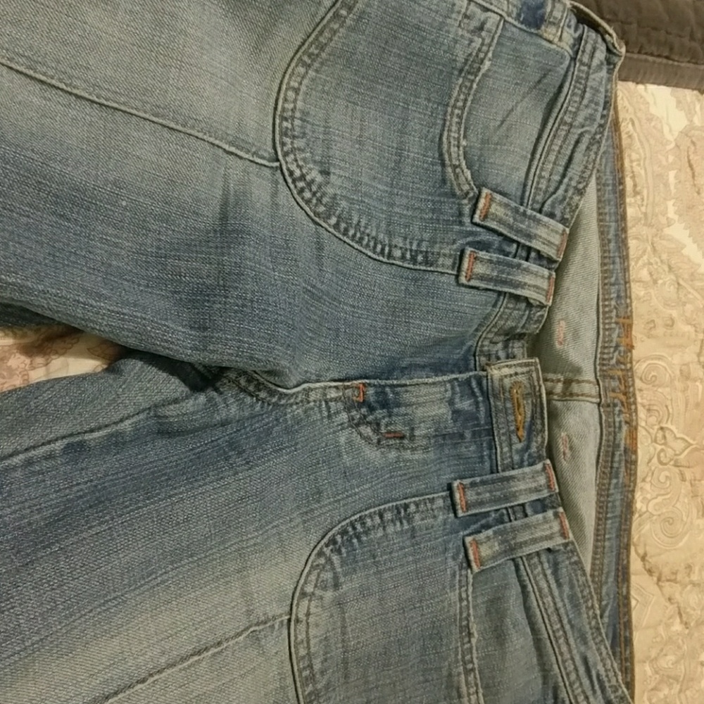 Blue Jeans - Picture 2 of 3